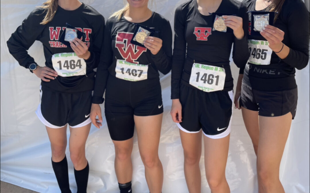 2021 Varsity Girls 4×200 Meter Relay Team